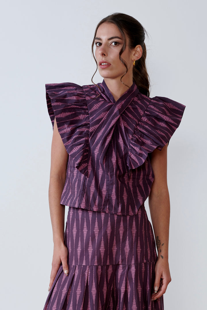 BLUSA CRUZADA CON VOLANTE