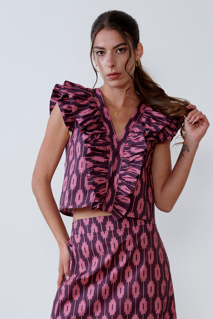 BLUSA ESCOTE V CON VOLANTE