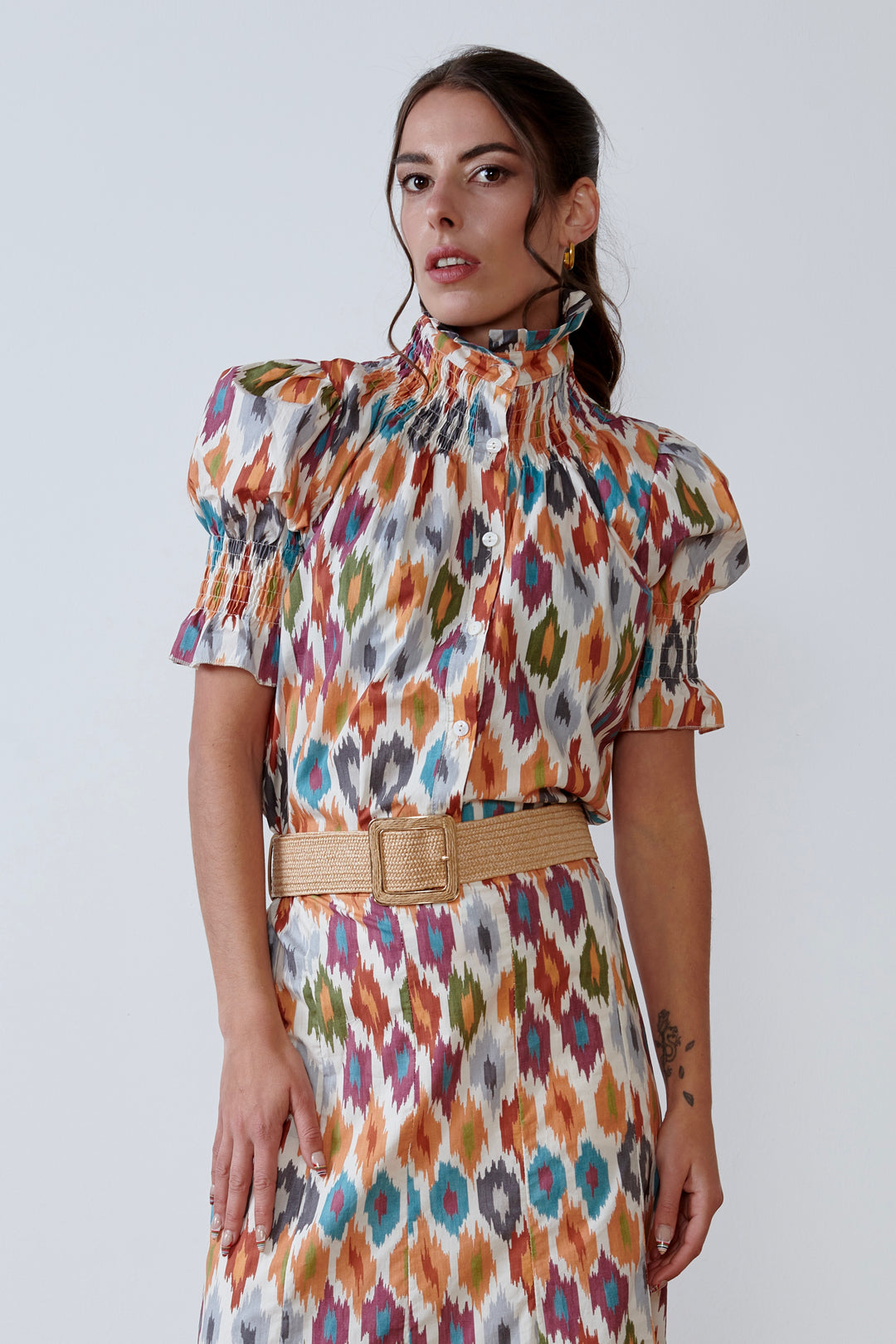 BLUSA SMOCK NECK