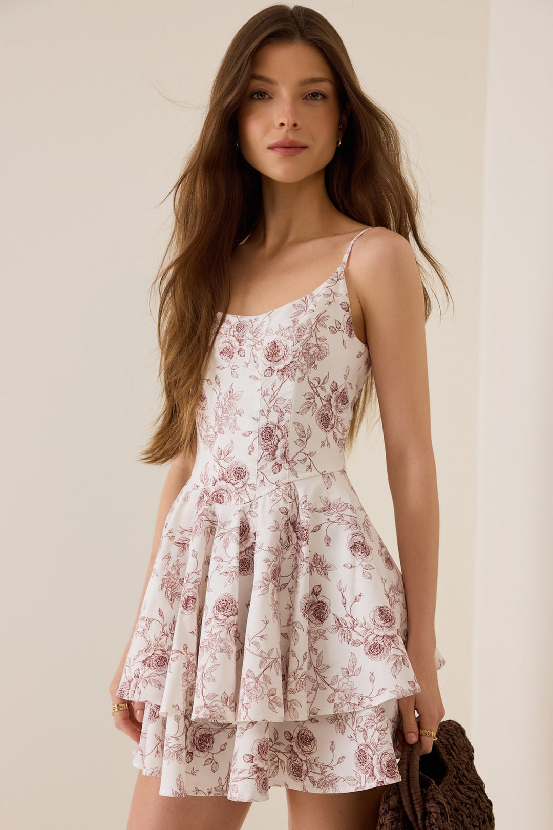 VESTIDO MINI FLORAL CON VUELO