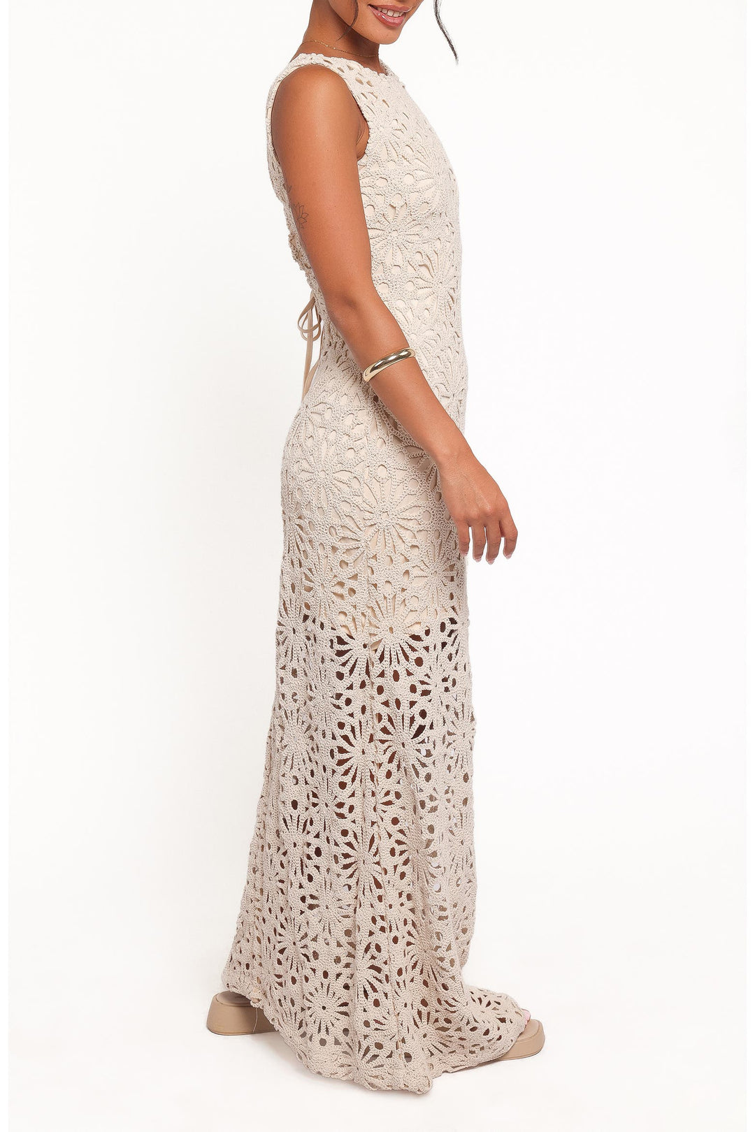 VESTIDO MAXI CROCHET FLORAL