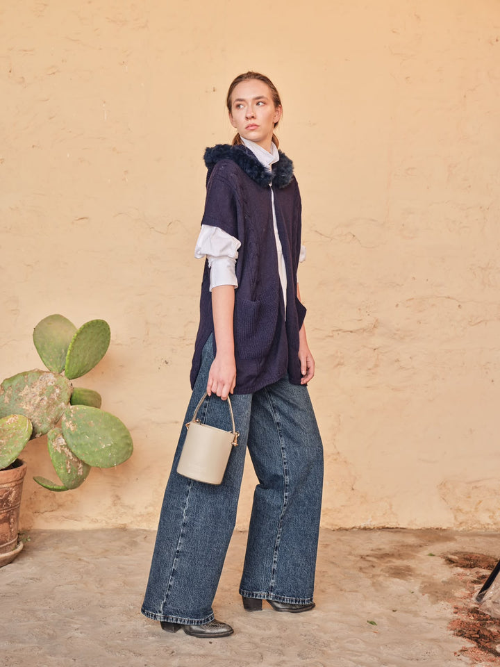 BUCKET BAG