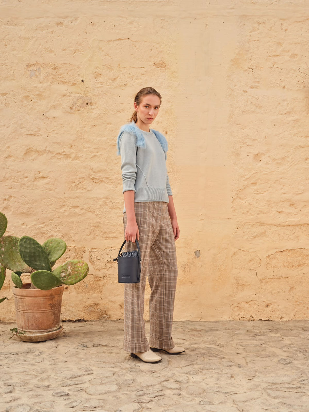 BUCKET BAG