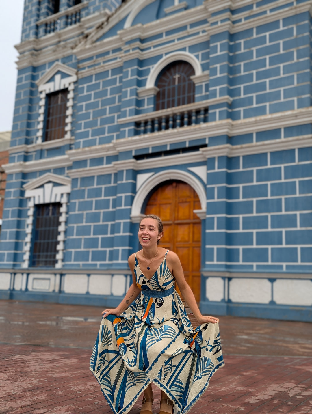 VESTIDO LONGO LENÇOS ARARAS